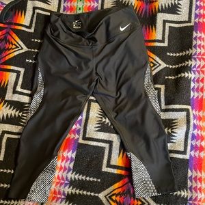 Nike Capri Leggings